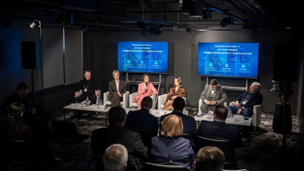 фото: 17% IT-решений в строительстве содержат ИИ  —  Светлана Опрышко, директор портала Всеостройке.рф  