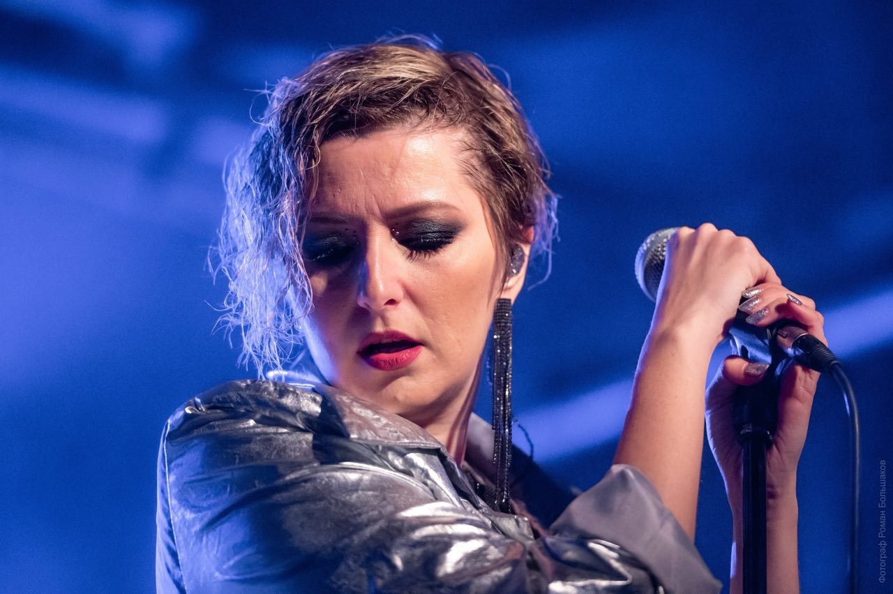 фото: Интервью с предпринимателем и певицей Александрой Плотниковой: «Пока есть время, вставать и делать»  &nbsp;