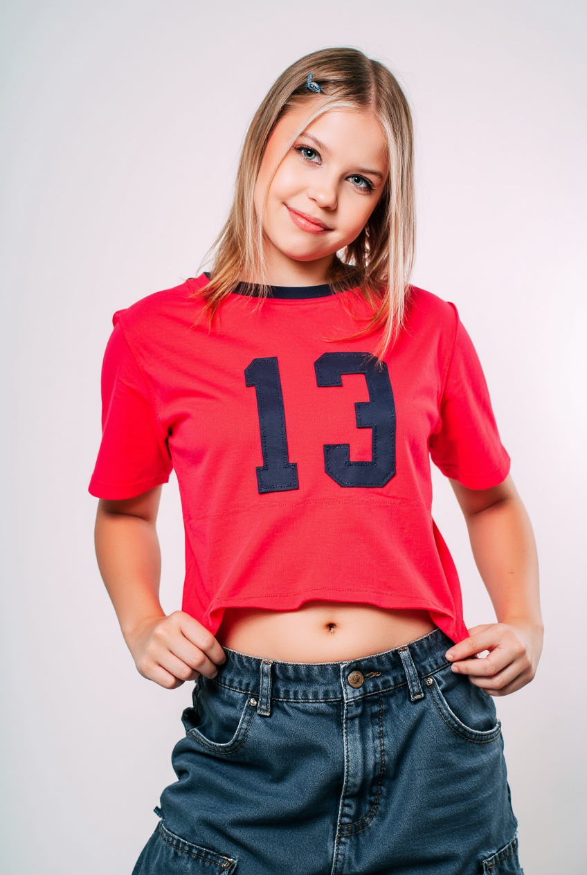 фото: Лиза Верта: Как юная звезда покоряет соцсети, большие сцены и сердца миллионов?