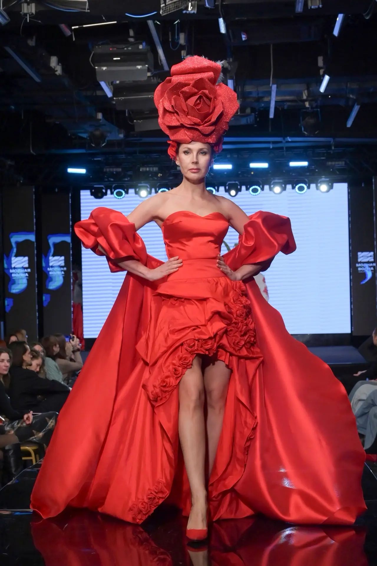 Главное модное событие осени: в Москве пройдет XII Fashion фестиваль «Модная Волна» фото: Главное модное событие осени: в Москве пройдет XII Fashion фестиваль «Модная Волна»