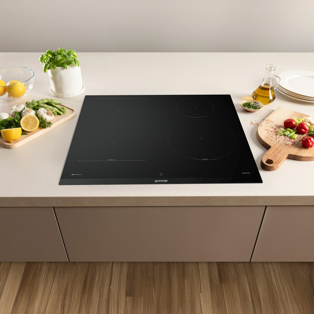 фото: Индукционная варочная панель Gorenje GI6433BCWF покорила рынок инновациями и стилем