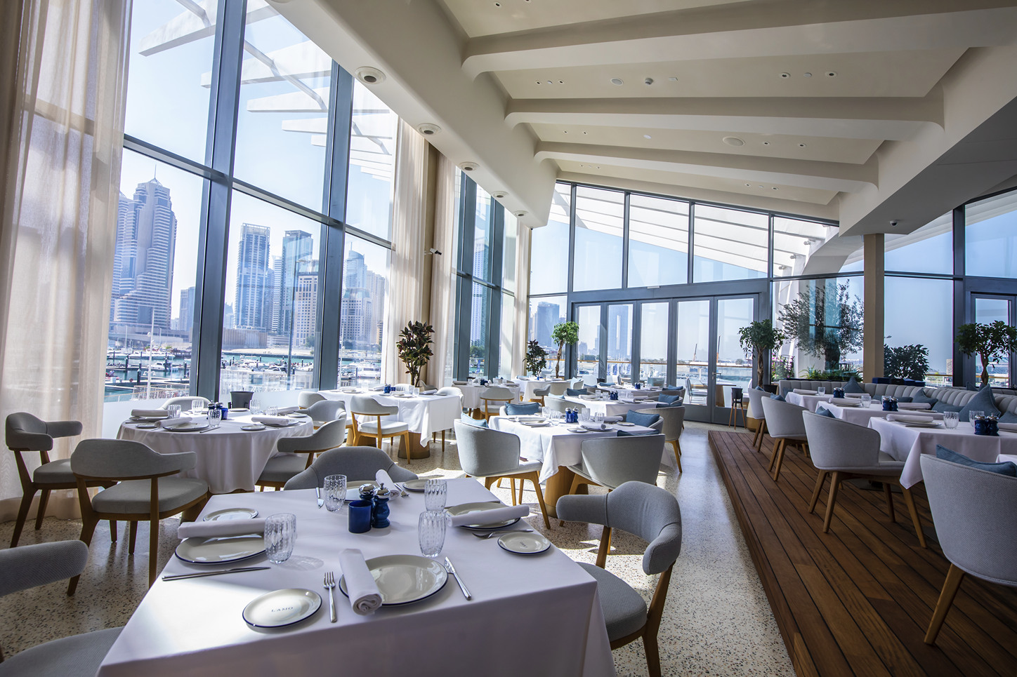 фото: Новый ресторан L'Amo Bistro del Mare в яхт-клубе Dubai Harbour