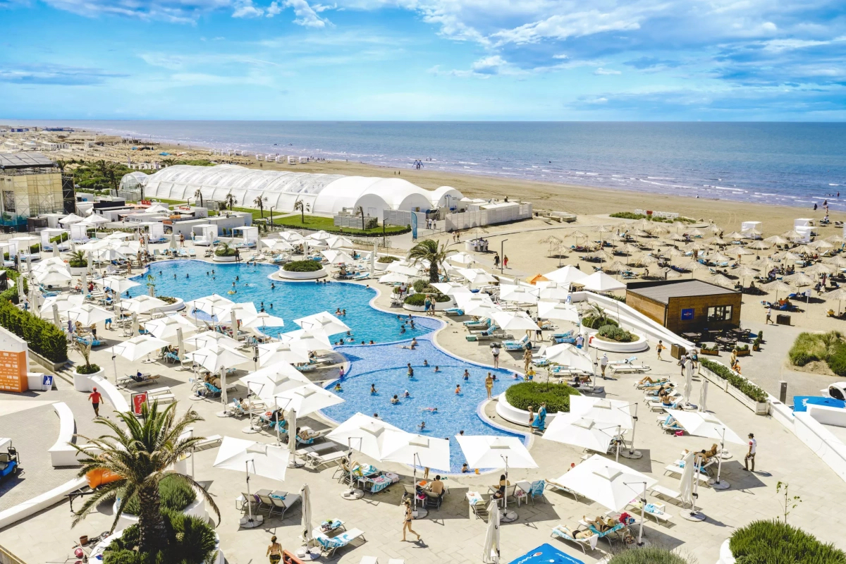 фото: Премиальный курорт Sea Breeze Resort в Азербайджане — новый клиент P.ART Communications