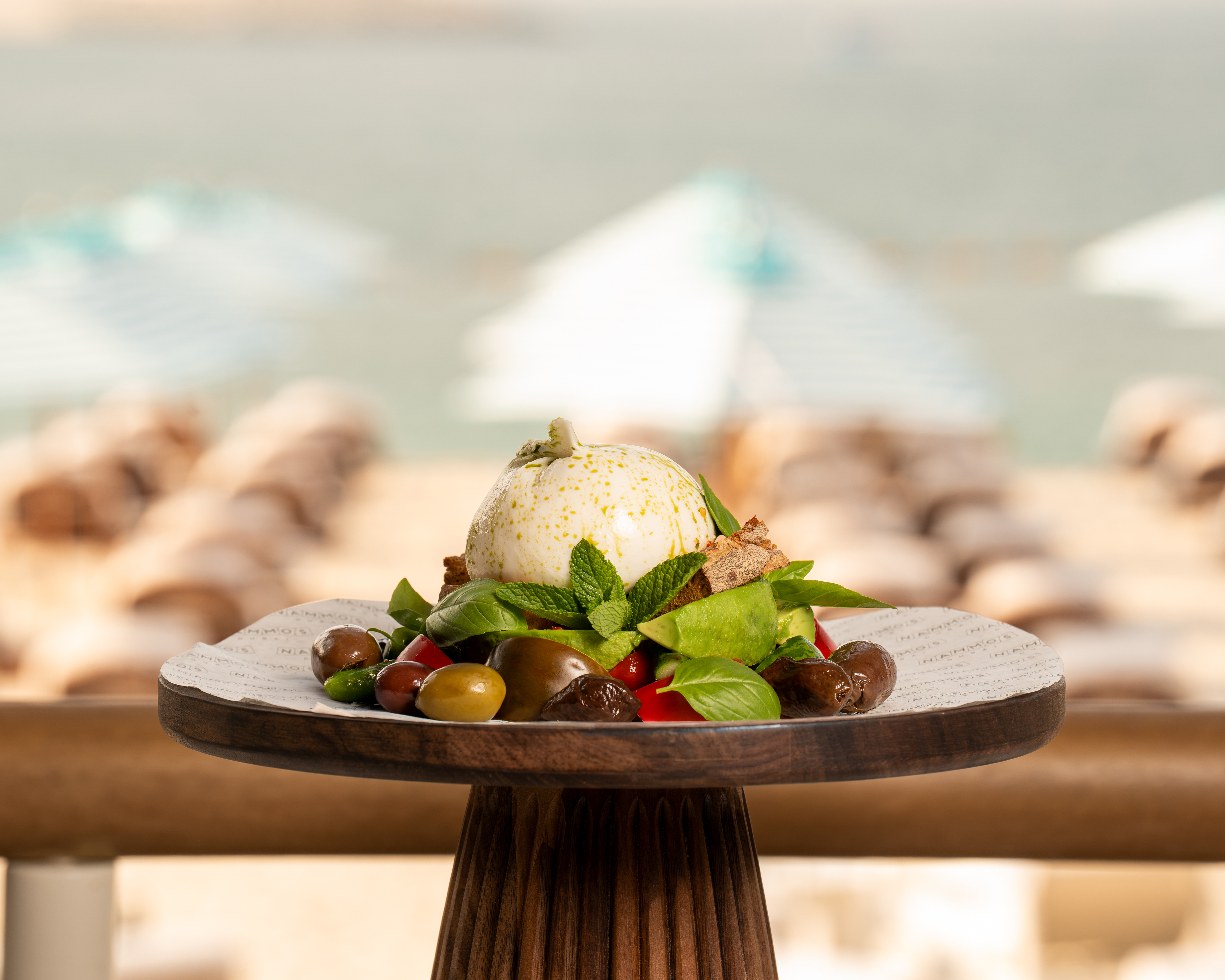 фото: Открытие Nammos Dubai и встреча 2026 года с MALUMA на сцене