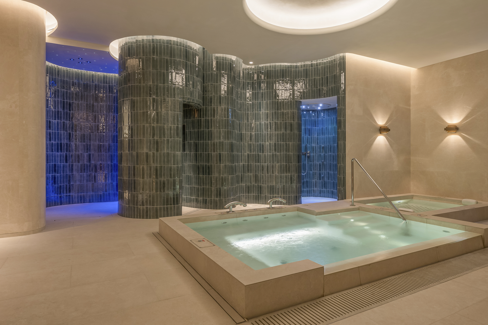 фото: Бархатный сезон в отеле Banyan Tree Dubai