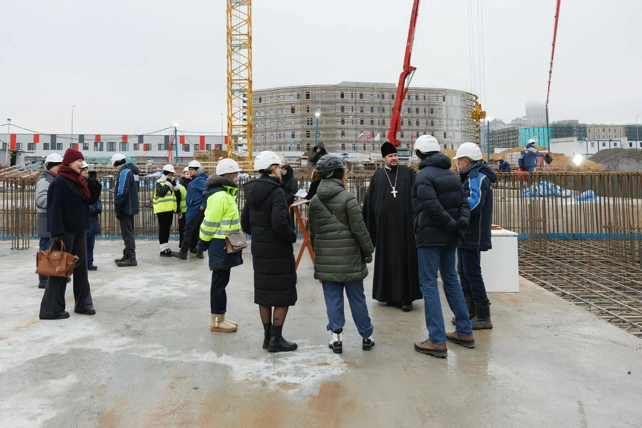 фото: На строительной площадке Дворца спорта в Покровское-Стрешнево состоялись торжественный молебен и освящение закладного камня