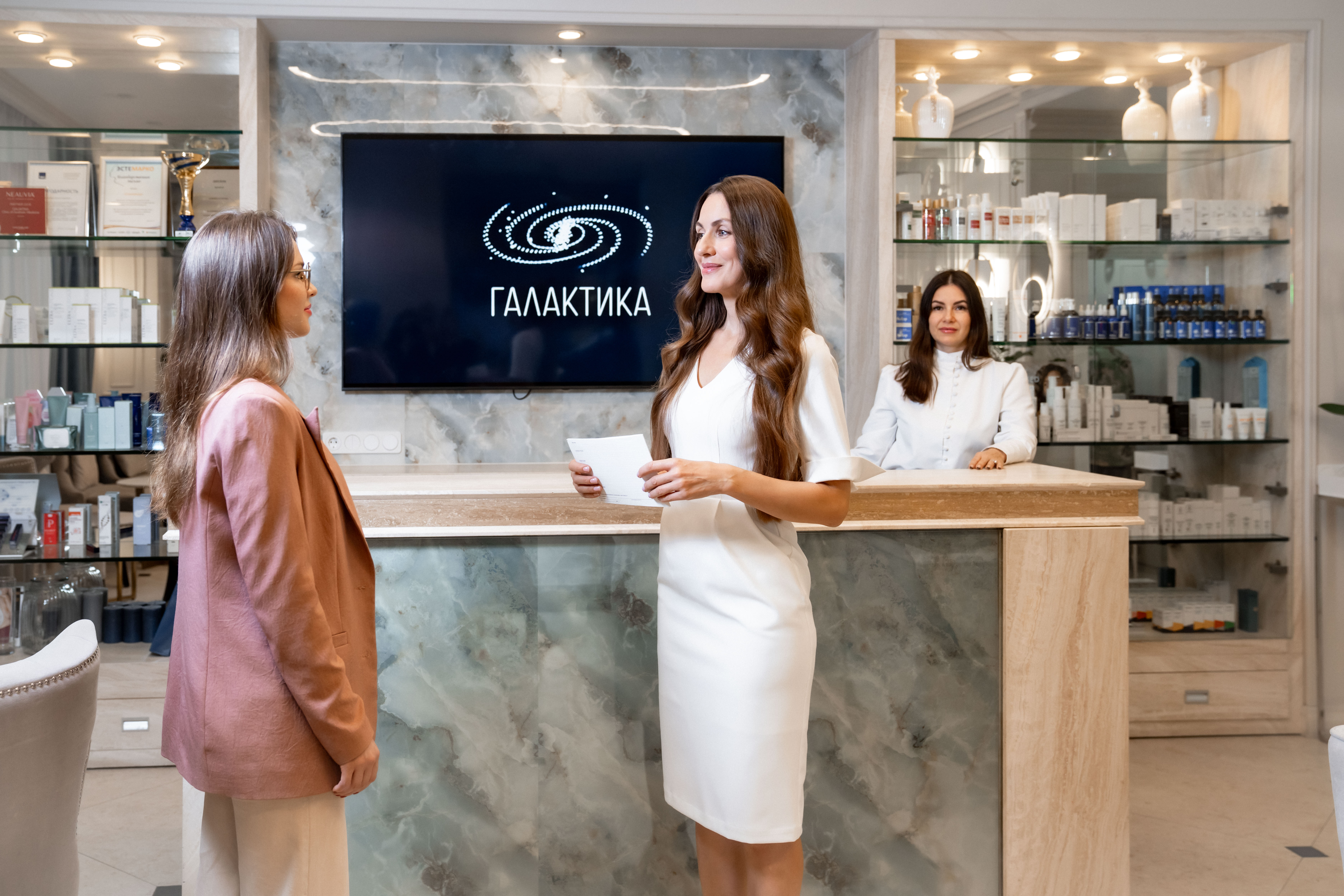 фото: Предчувствие весны: Светский вечер в старинной московской усадьбе, где оживают традиции