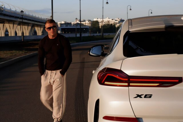 фото: Дмитрий Ломакин запускает качественную образовательную платформу для саморазвития и развития бизнеса в России