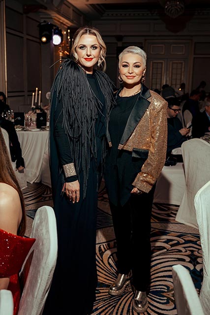 фото: Юлия Исаева ДНКОМ удостоена премии Fashion TV «Fashion New Year Awards 2025»