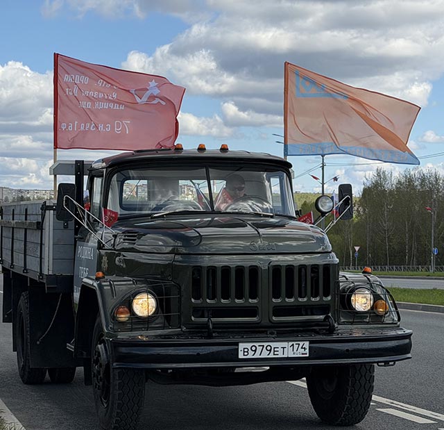 фото: Коксохиммонтажники Череповца почтили память ветеранов Победы