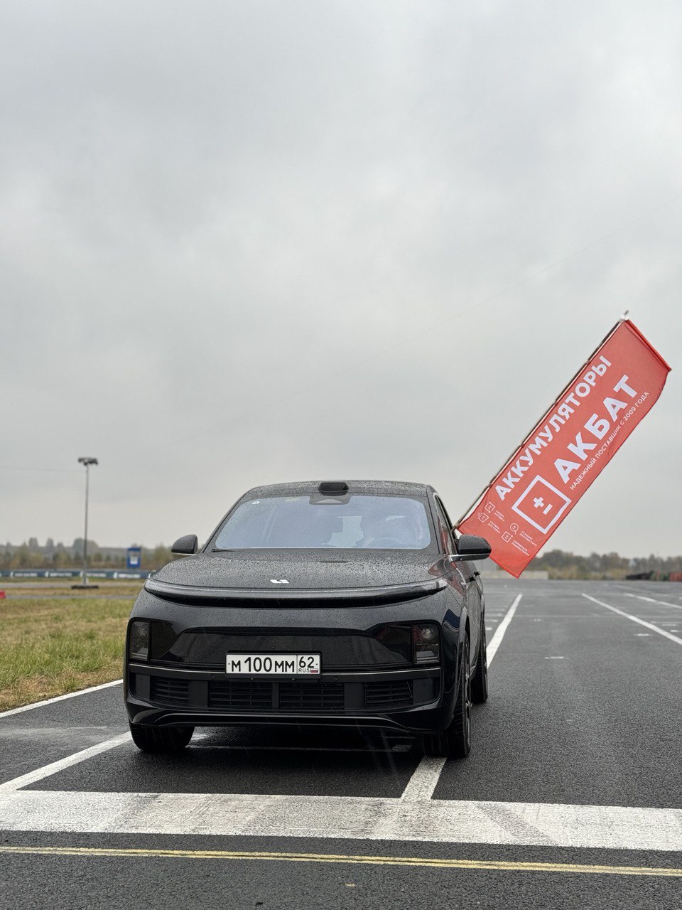 фото: Лидер аккумуляторного рынка отметил 15-летие грандиозным автошоу электрокаров