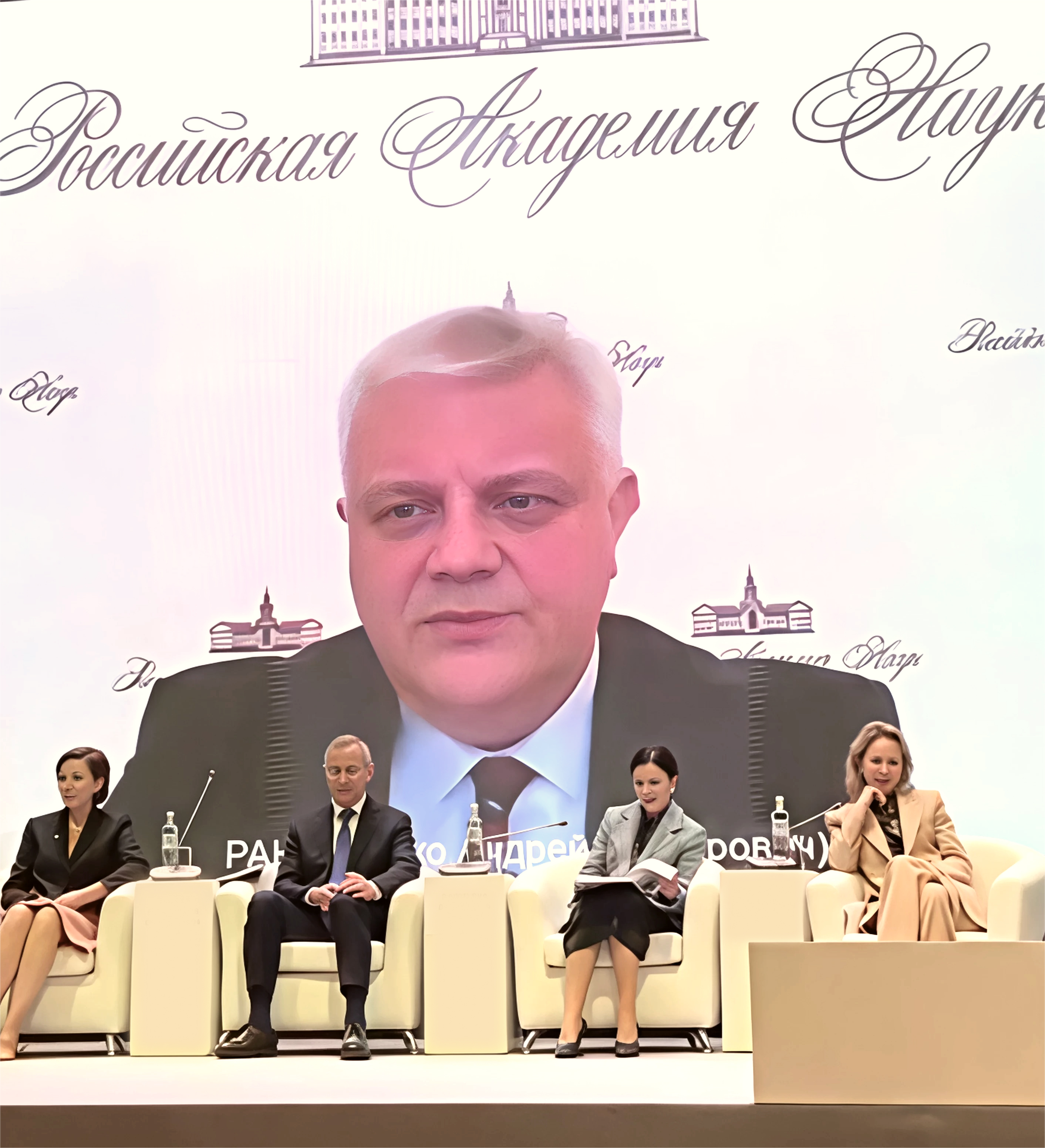 фото: Мировой опыт привлечения иностранных талантов предлагает внедрить в России эксперт Андрей Сороко 
