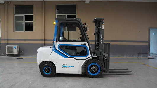 Будущее логистики: как SHANN переизобретает электропогрузчик.