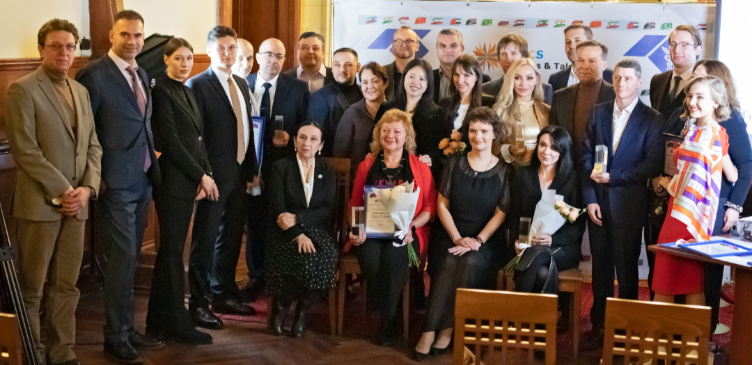 Престижную премию BRICS:Leaders and Talents вручили в России фото: Престижную премию BRICS:Leaders and Talents вручили в России