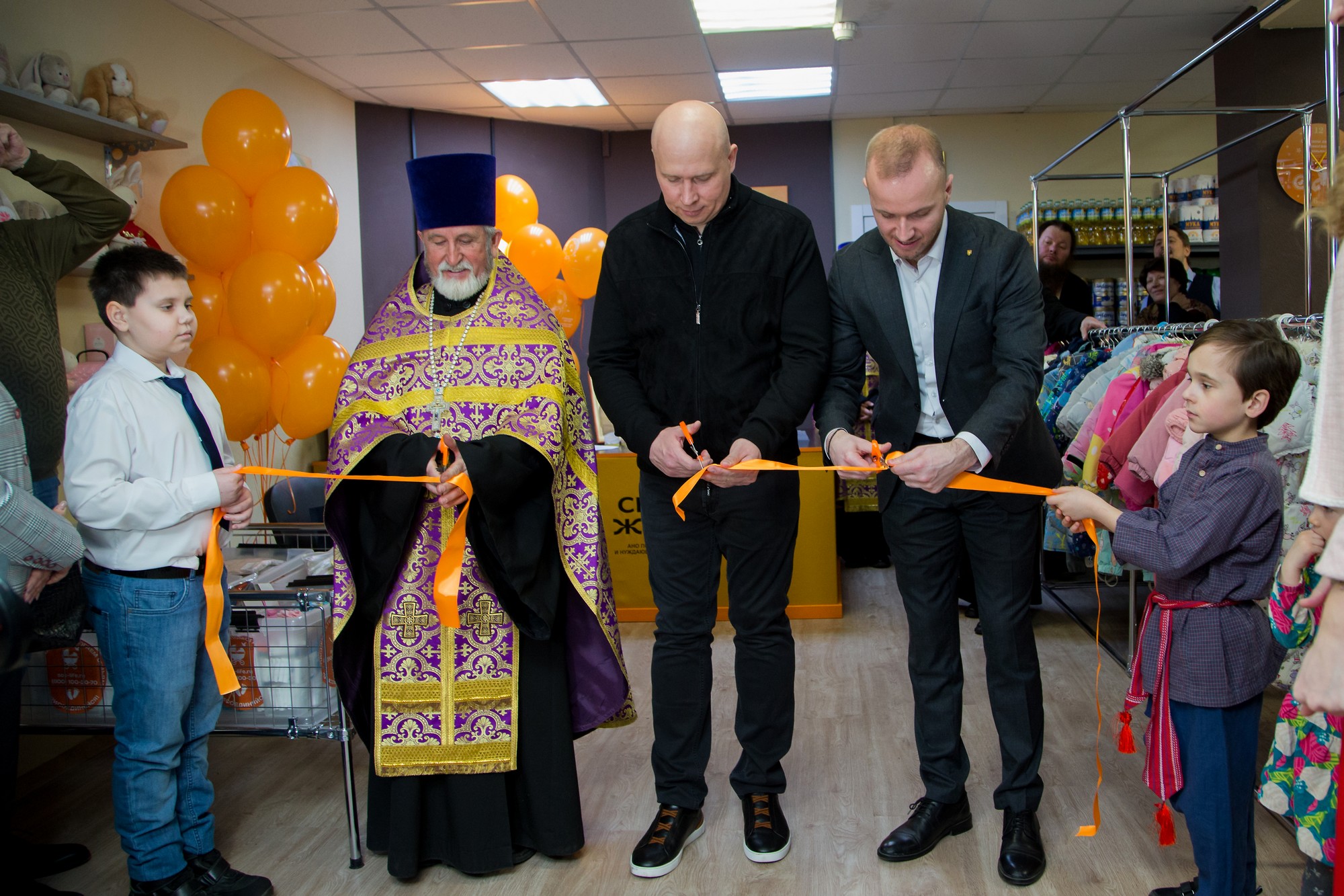 фото: В Санкт-Петербурге открылся Центр гуманитарной помощи «Спаси жизнь»