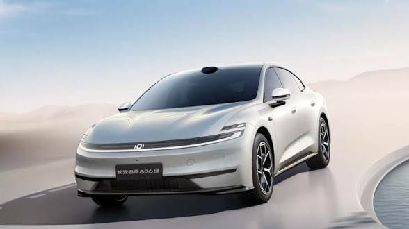 фото: Новый проходный гибрид. В России уже продали более 300 лифтбеков Changan Qiyuan A06
