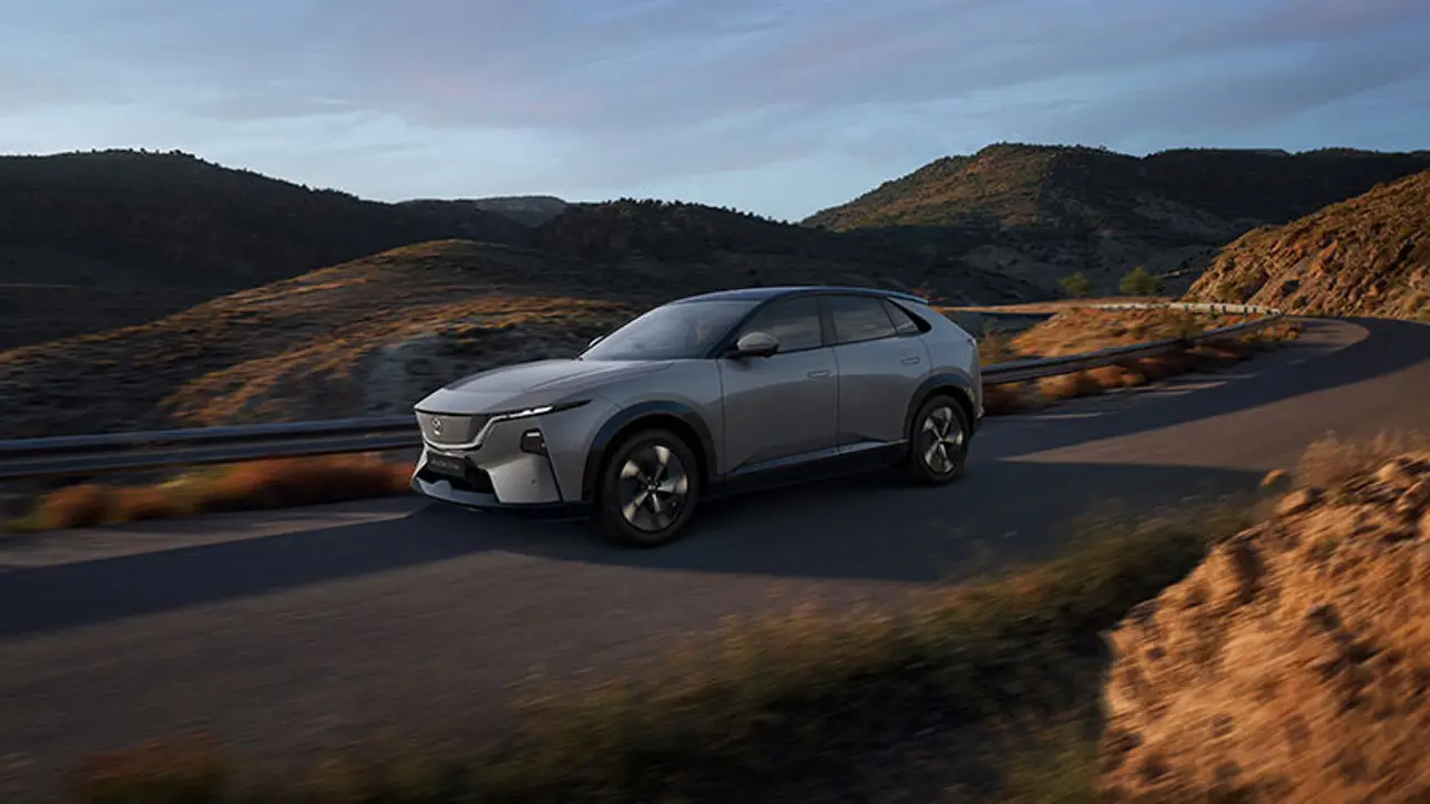 фото: 258 л.с., 78 кВт·ч, 484 км WLTP и европейский дизайн: Mazda связала дизайн CX-6e с аэродинамикой