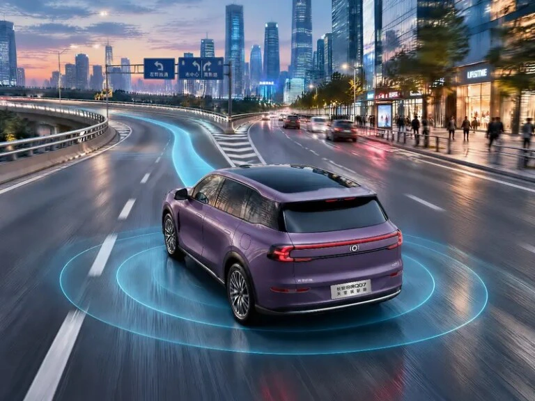 фото: ЗАДНИЙ ДИВАН ОБЕЩАЕТ ОЩУЩЕНИЯ КАК В САМОЛЁТЕ: CHANGAN ОБНОВИЛА КРОССОВЕР NEVO Q07