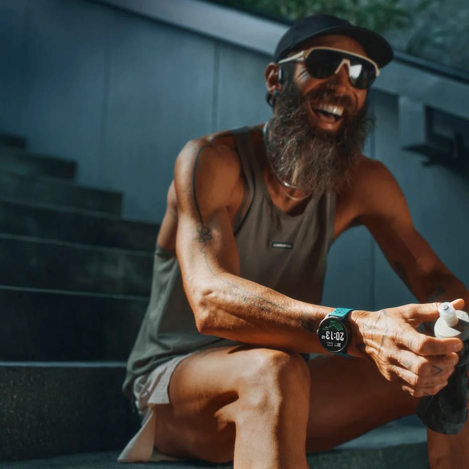 фото: Достигайте спортивных целей с новинками Suunto: смарт-часами Race 2 и беспроводными наушниками Wing 2