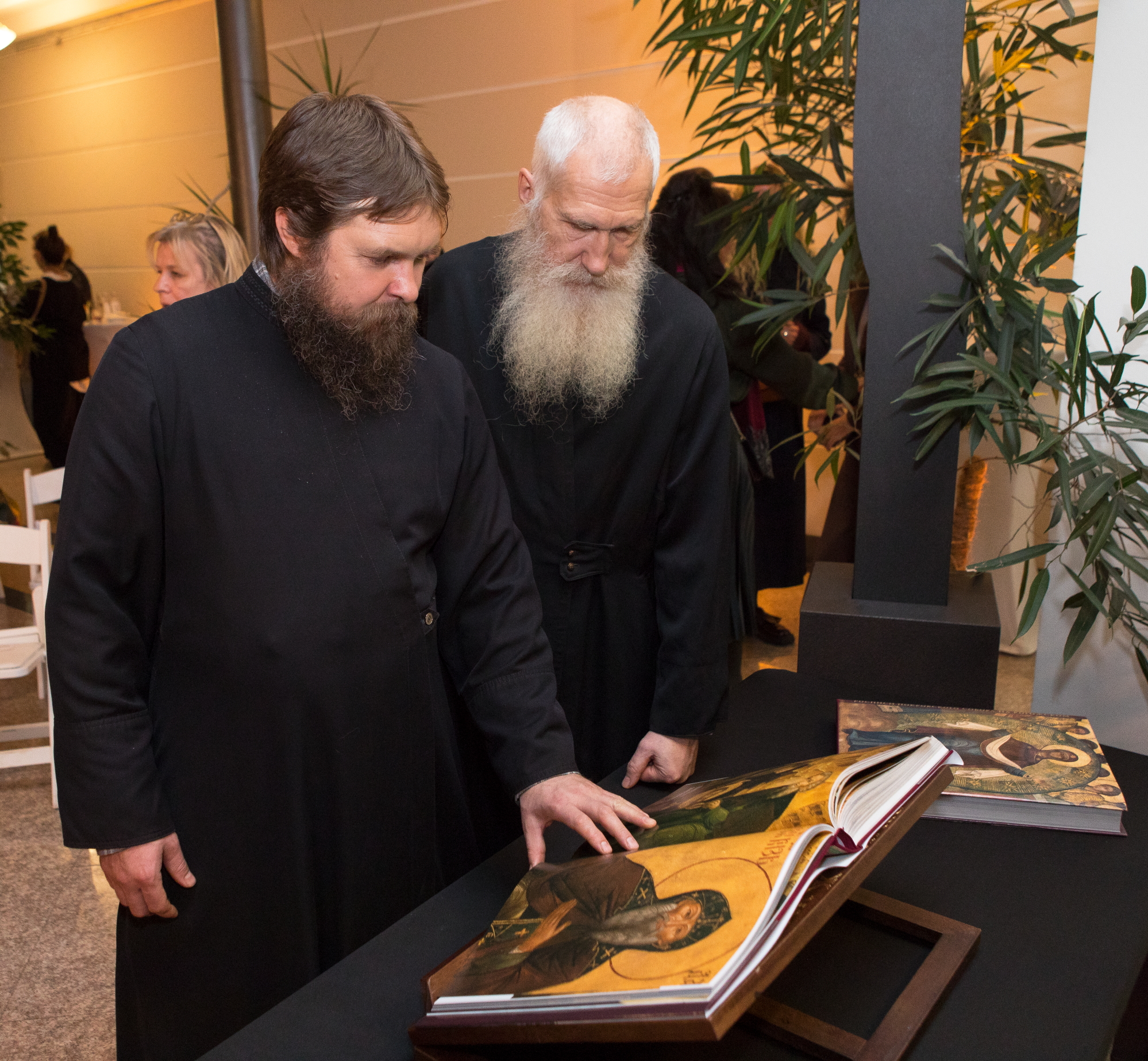 фото: В Москве прошла презентация альбома «Росписи Покровского собора на Рогожском» — первой публикации уникальных фресок XVIII–ХIХ веков