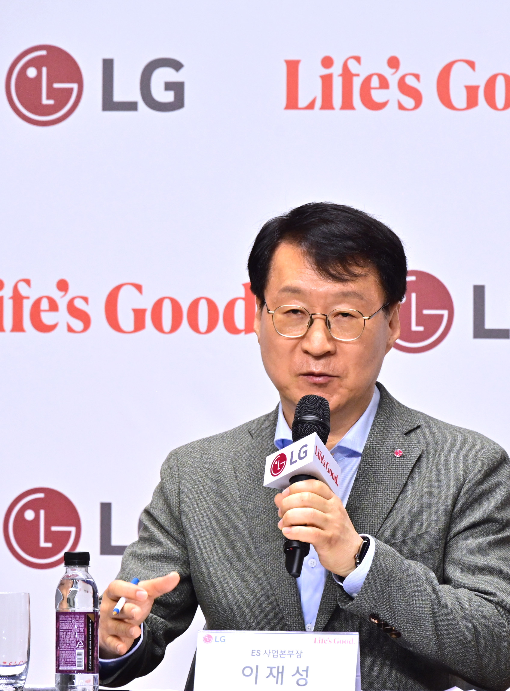 фото: КОМПАНИЯ LG ОБЪЯВИЛА О НАМЕРЕНИИ СТАТЬ ВЕДУЩИМ МИРОВЫМ ПОСТАВЩИКОМ РЕШЕНИЙ ДЛЯ СИСТЕМ КОНДИЦИОНИРОВАНИЯ ВОЗДУХА (ОВиК)