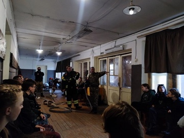 фото: 18-20 октября курсанты СпасОтряда Пироговского Университета приняли участие в Учебно-тренировочных сборах ССО МГМСУ «Скальпель» на территории милитари-парка «Гарнизон А».