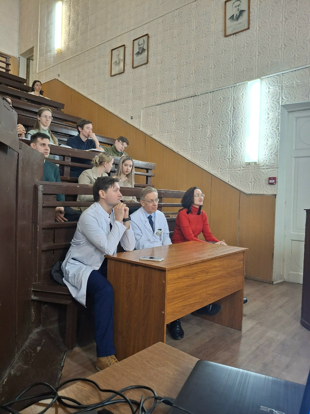 фото: В аудитории Готье состоялось наше совместное заседание с СНК хирургии и эндоскопии ФДПО , предметом междисциплинарного обсуждения стал кальцинированный аортальный стеноз