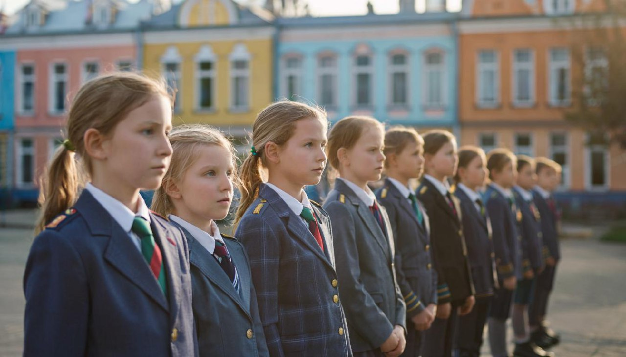 Обмороки на школьных линейках, что нужно знать родителям