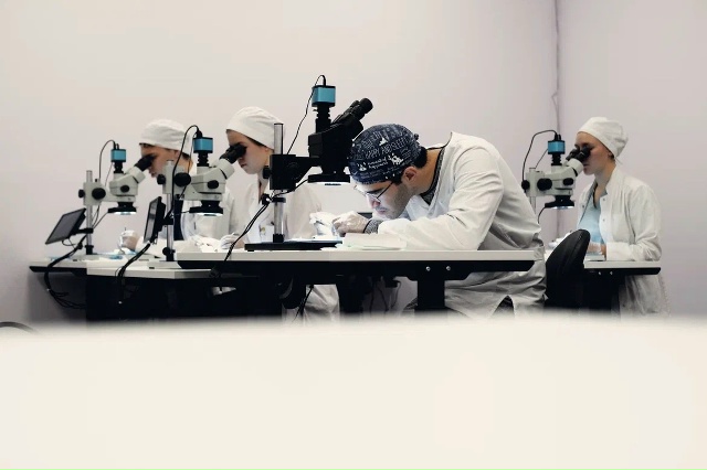 фото: СНК кафедры офтальмологии ИНОПР Пироговского Университета провел заседание по теме: "Наложение шва по методике Пирса"