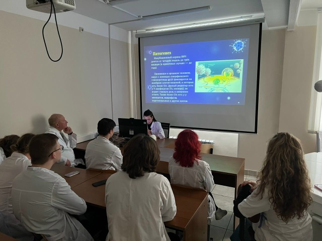 СНК кафедры челюстно-лицевой хирургии и стоматологии Пироговского Университета провел заседание по теме: «Проблемы ВИЧ-инфекции в стоматологии»