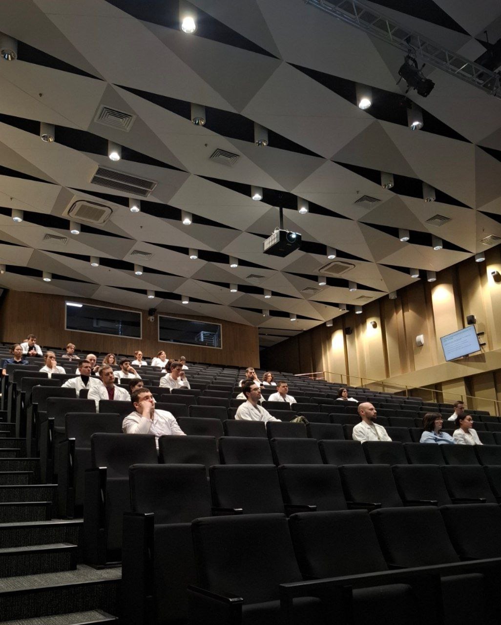 СНК кафедры урологии и андрологии ЛФ Пироговского Университета провел заседание по теме «Политравма»