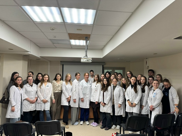 фото: СНК кафедры акушерства и гинекологии  Пироговского Университета провел заседание по теме: «Когда время идет быстрее: клинические аспекты ПНЯ»