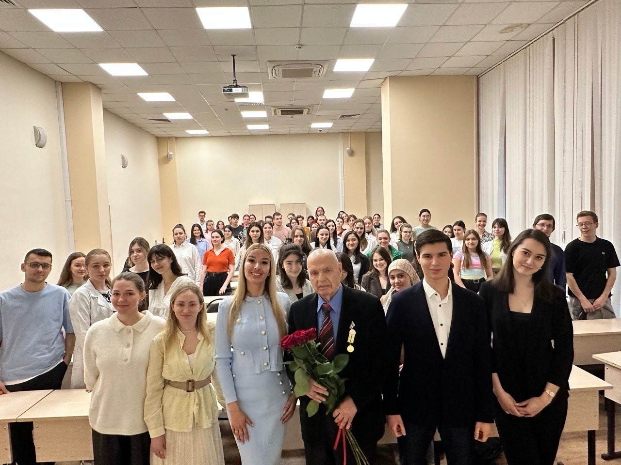 СНК «Медицина в истории и культуре» Пироговского Университета провел заседание, посвящённое 80-летию прорыва блокады