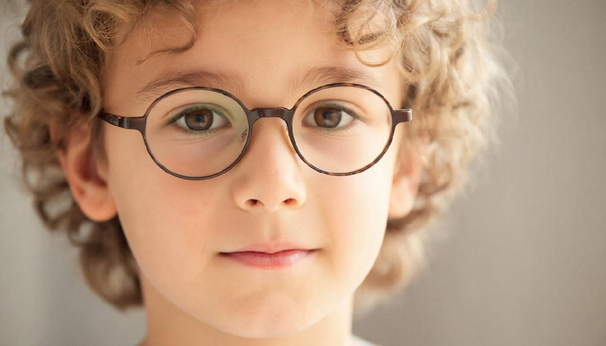 фото: Погремушка над кроваткой может навредить: офтальмолог Пироговского Университета объяснил, как игрушки провоцируют косоглазие