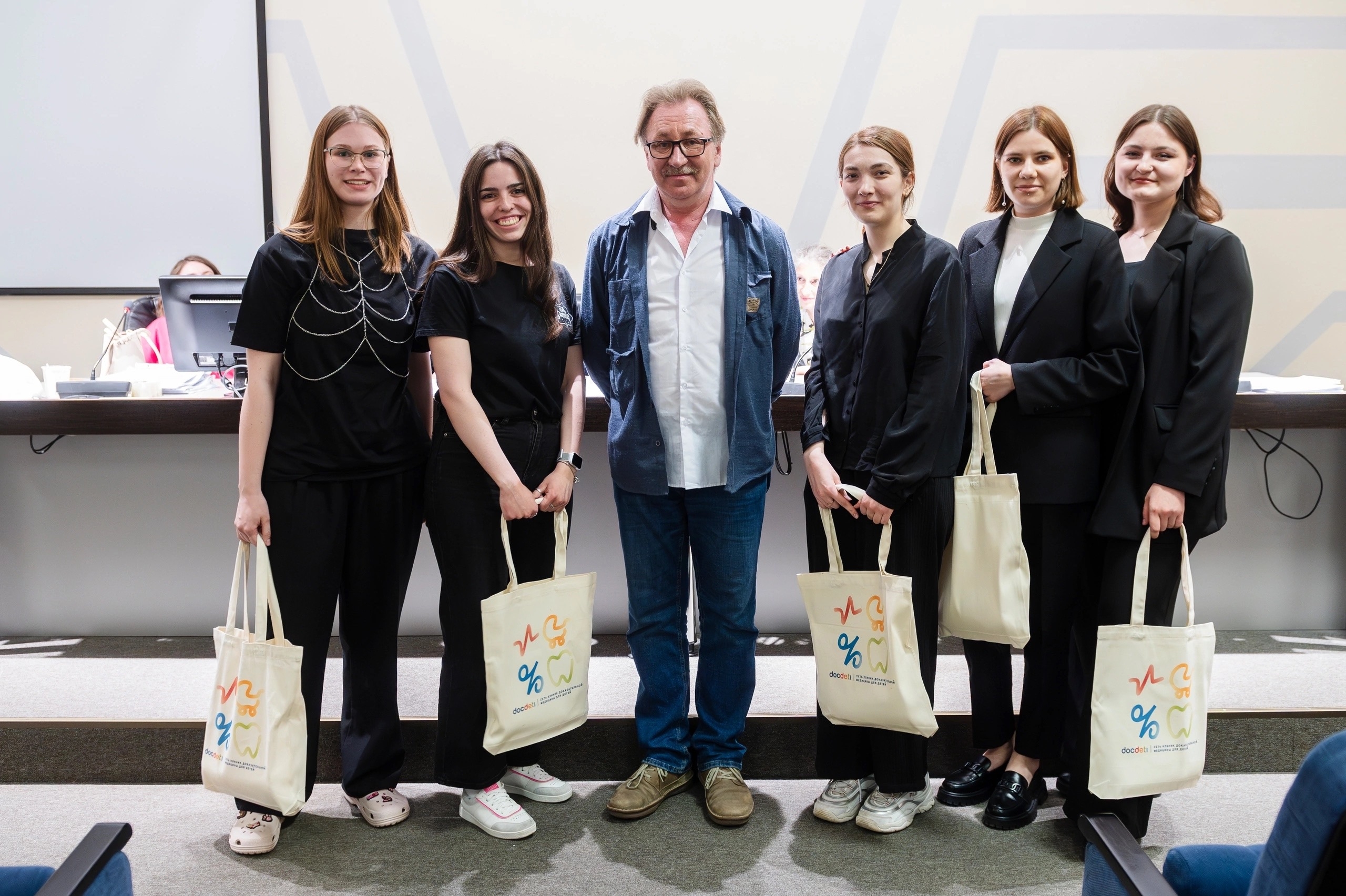 фото:  СНК кафедры госпитальной педиатрии им. Таболина Пироговского Университета принял участие в III Всероссийской олимпиаде по пропедевтике детских болезней «Наследники Пирогова»