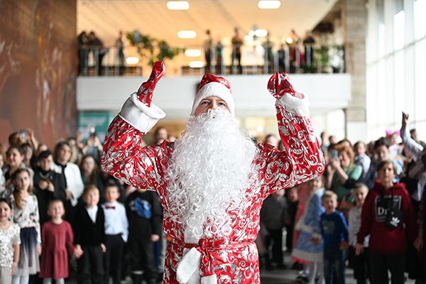 фото: Волшебство для самых важных гостей: как прошла традиционная «Новогодняя елка» в Пироговском Университете