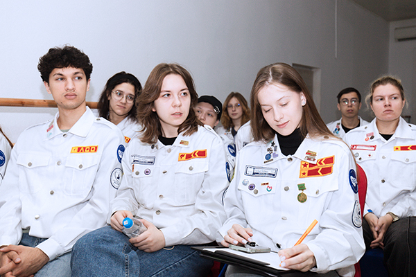 фото: Студенты Пироговского Университета на Форуме студенческих медицинских отрядов Москвы