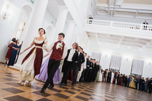 фото: Исторический бал «ПироговЪ» в Доме Пашкова в рамках грантового проекта «Эпоха Пирогова» Пироговского Университета