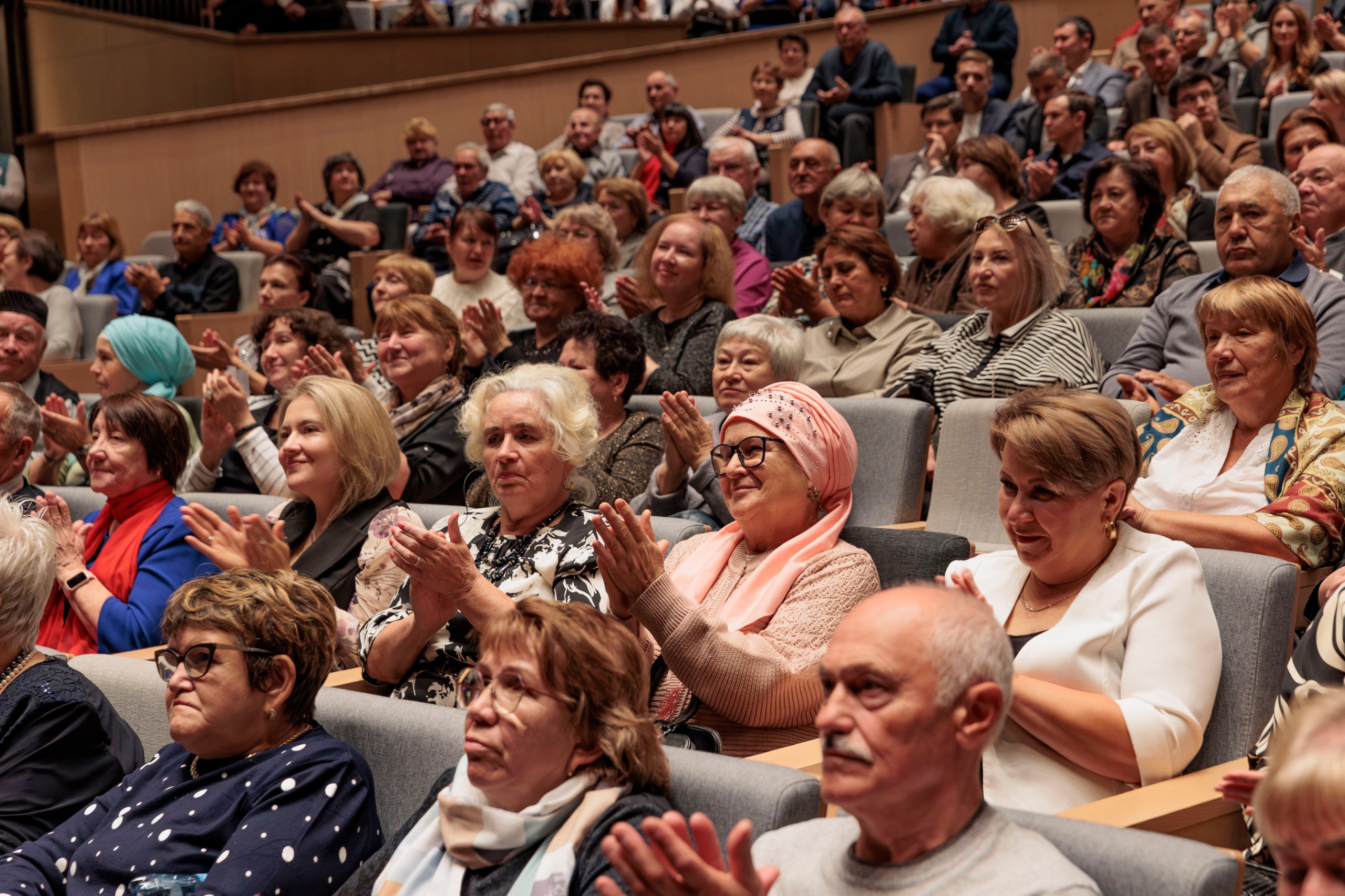 фото: АО «Сетевая компания» поздравила своих ветеранов с Днем пожилого человека