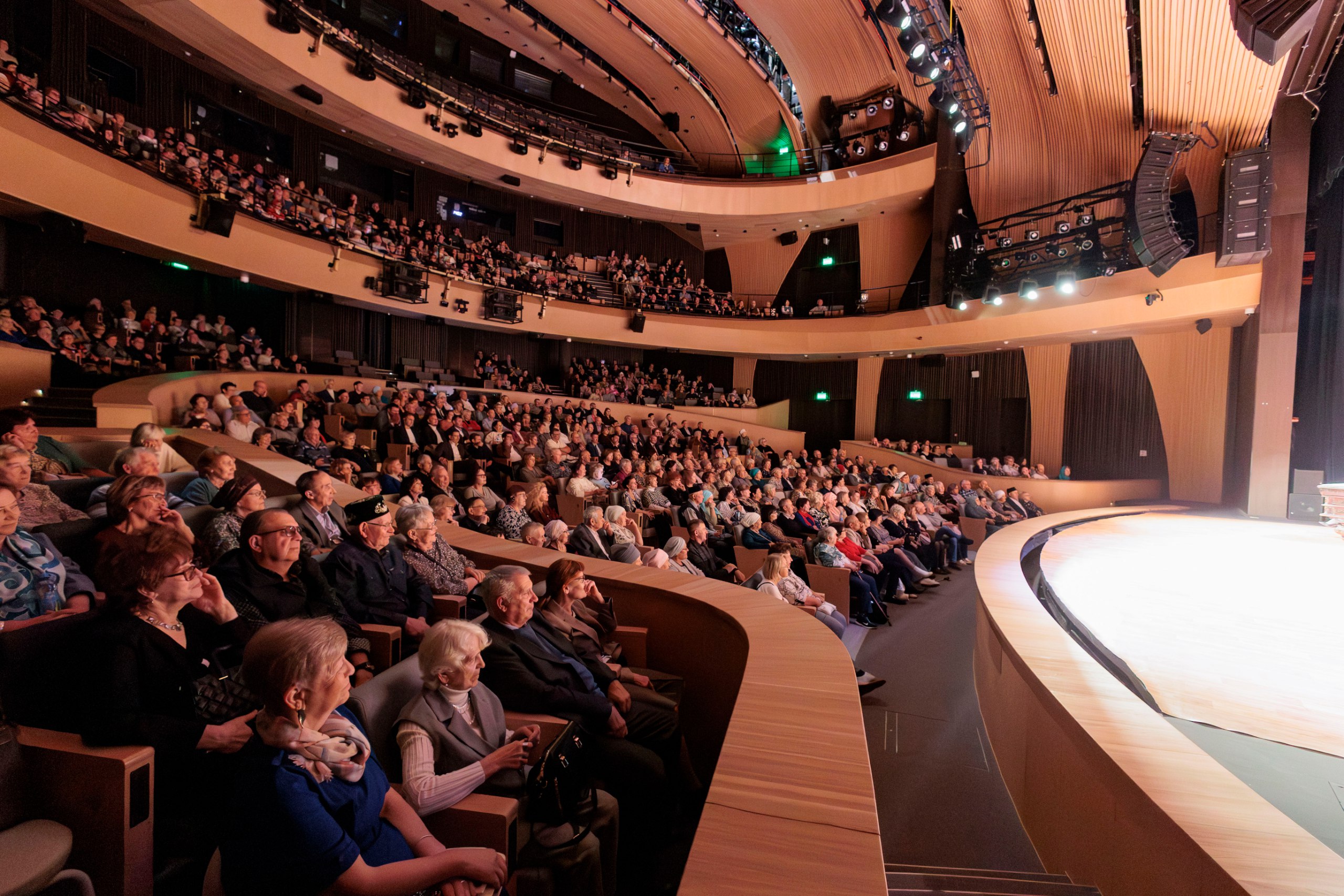 фото: АО «Сетевая компания» поздравила своих ветеранов с Днем пожилого человека