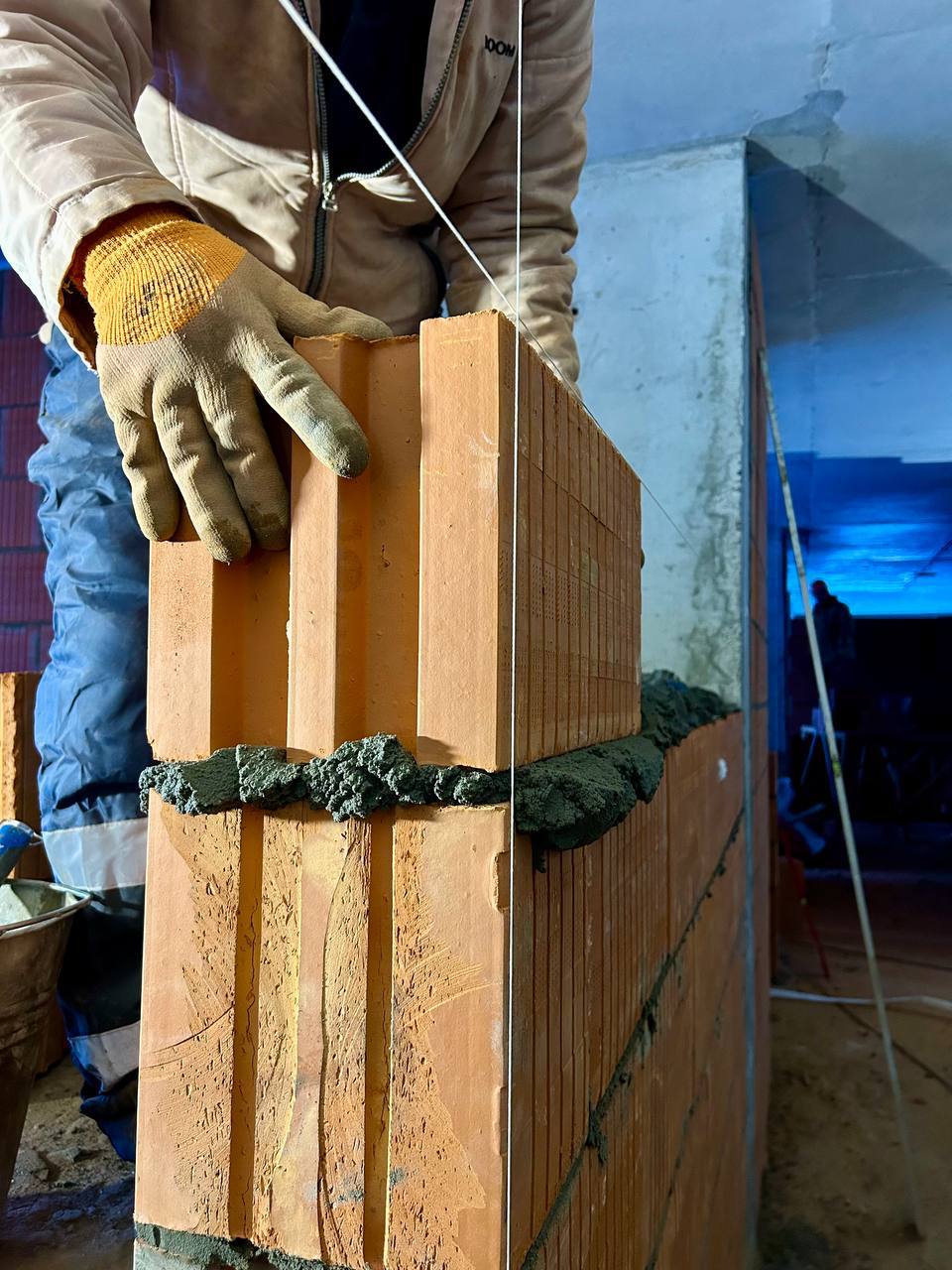 фото: «Компания «Суварстроит» отчиталась о текущем этапе строительства жилых комплексов.