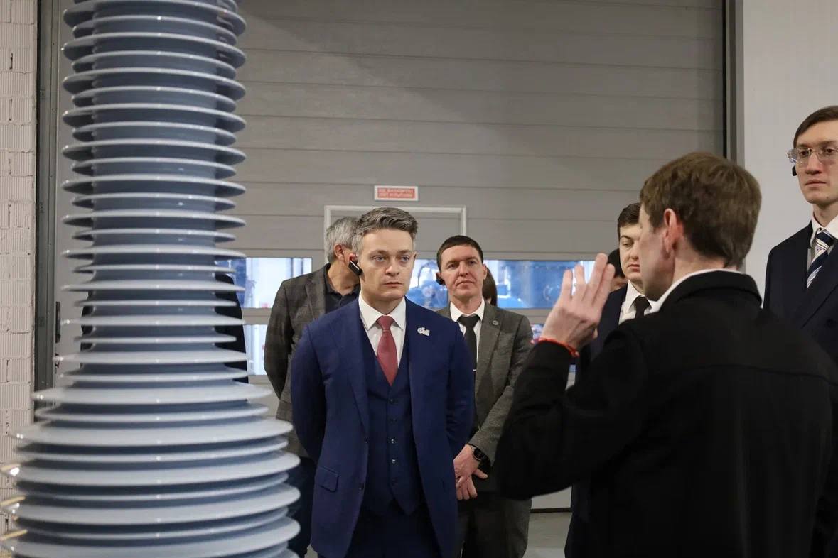 фото:  «Аналогов в России нет»: Министерство промышленности и торговли РФ оценило производственные мощности «СКАТ» в технопарке «Искра-Волга»